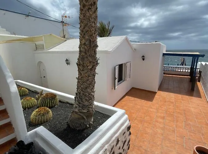 Caleton * Puerto del Carmen (Lanzarote)